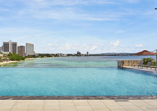 インフィニティープール