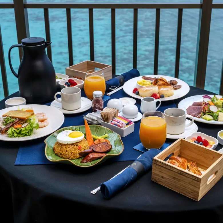 バルコニーブレックファースト