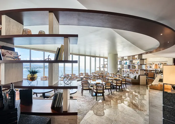 クラブラウンジ