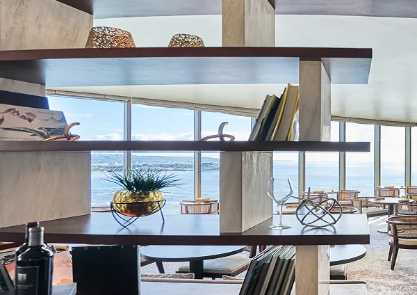 絶景ビューと上質なインテリア